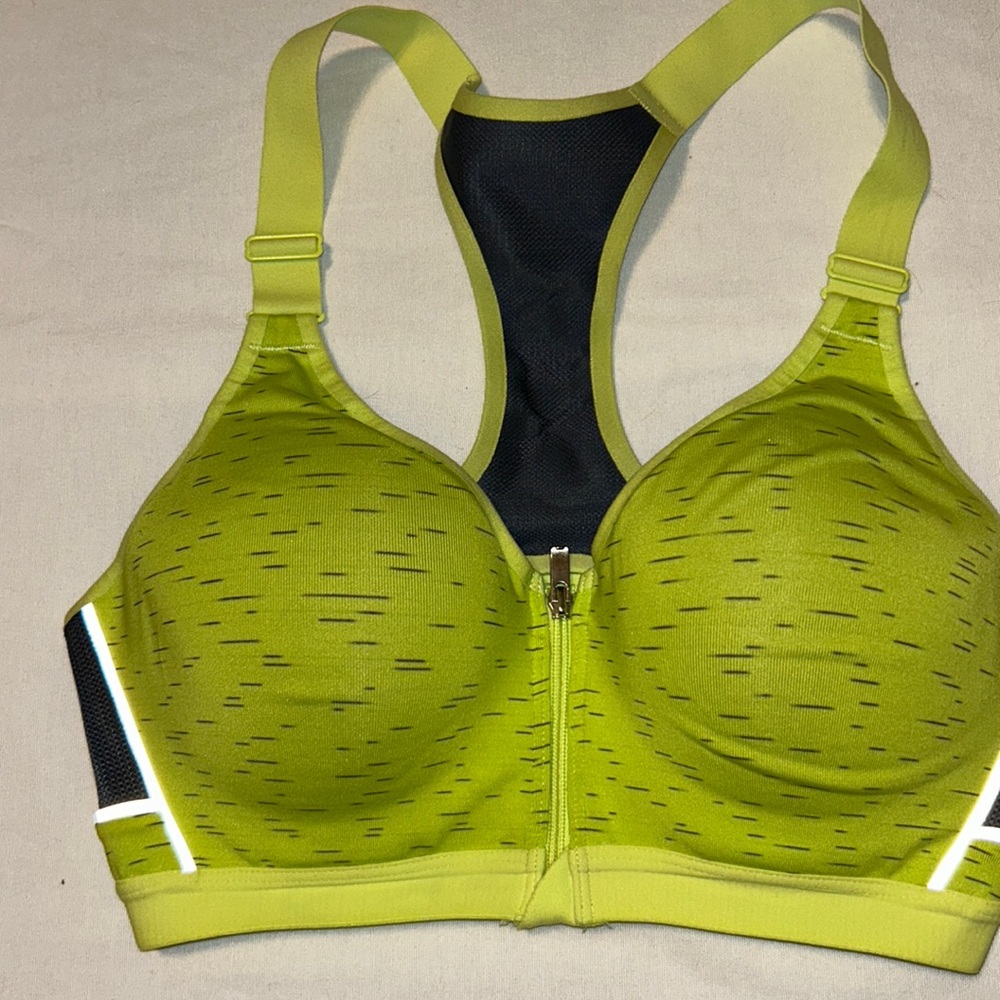 VSX Women’s Sports Bra Size 34C-EUC